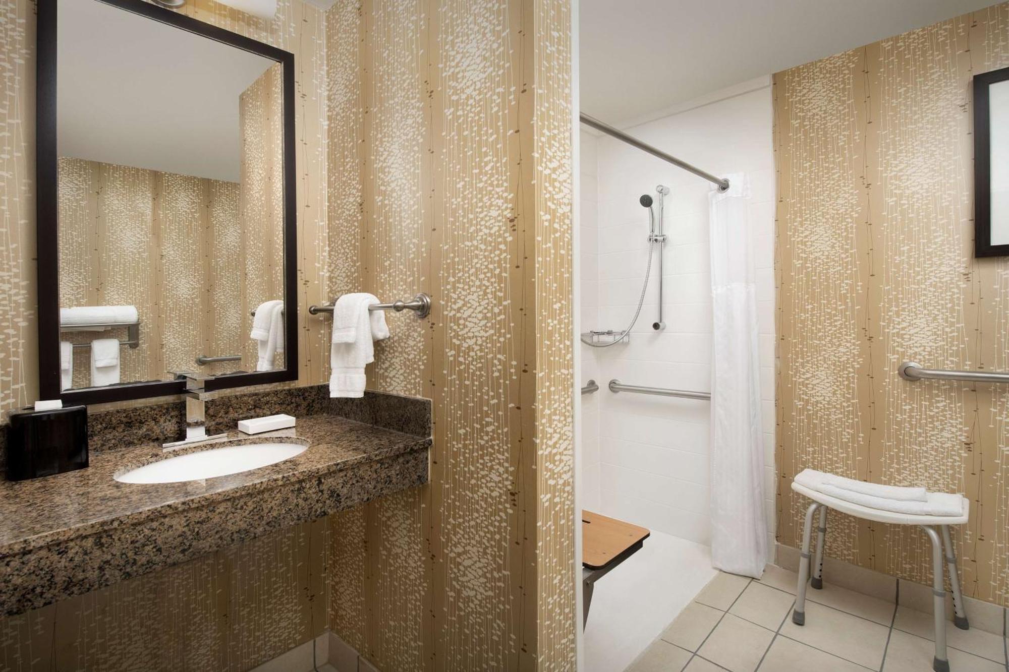 Hilton Garden Inn Charlotte/Mooresville Kültér fotó