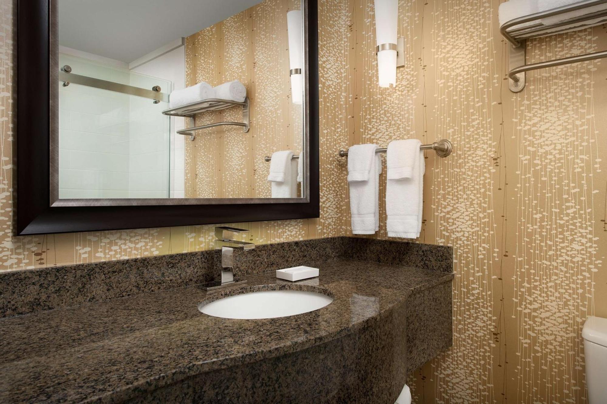 Hilton Garden Inn Charlotte/Mooresville Kültér fotó