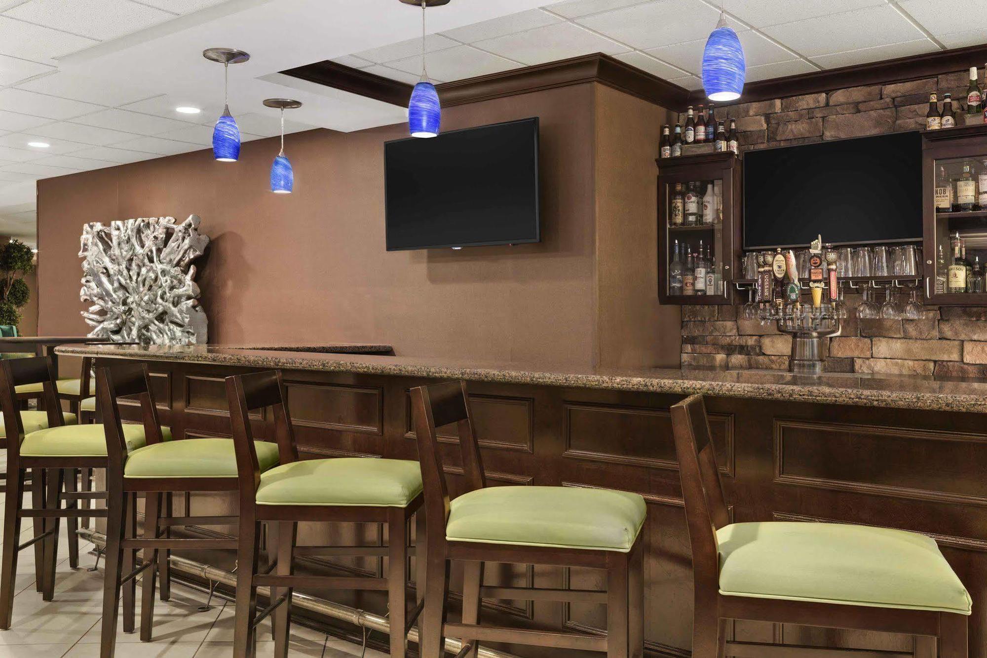 Hilton Garden Inn Charlotte/Mooresville Kültér fotó